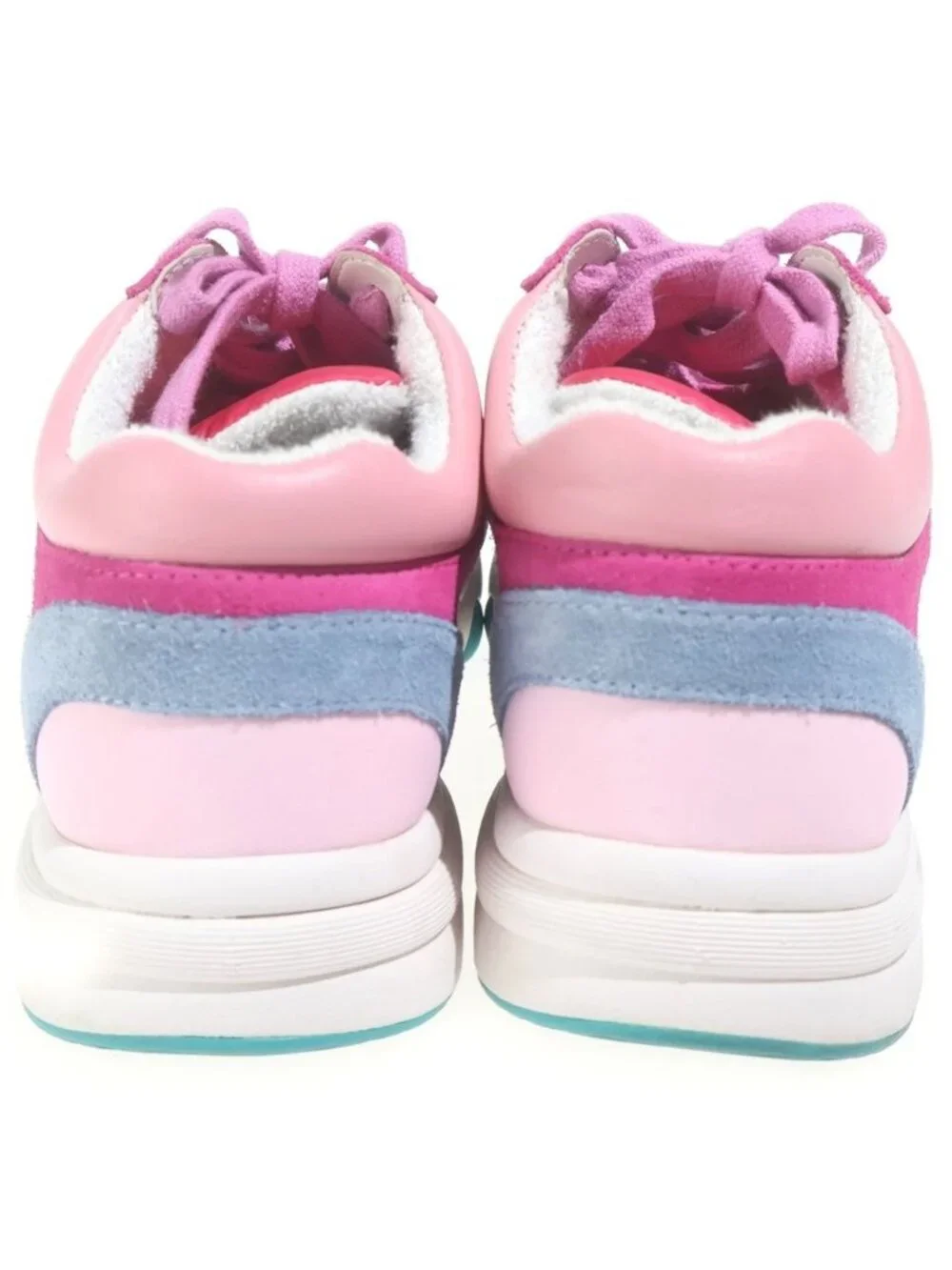 Chanel CC Logo Suede Low Cut Sneakers Pink